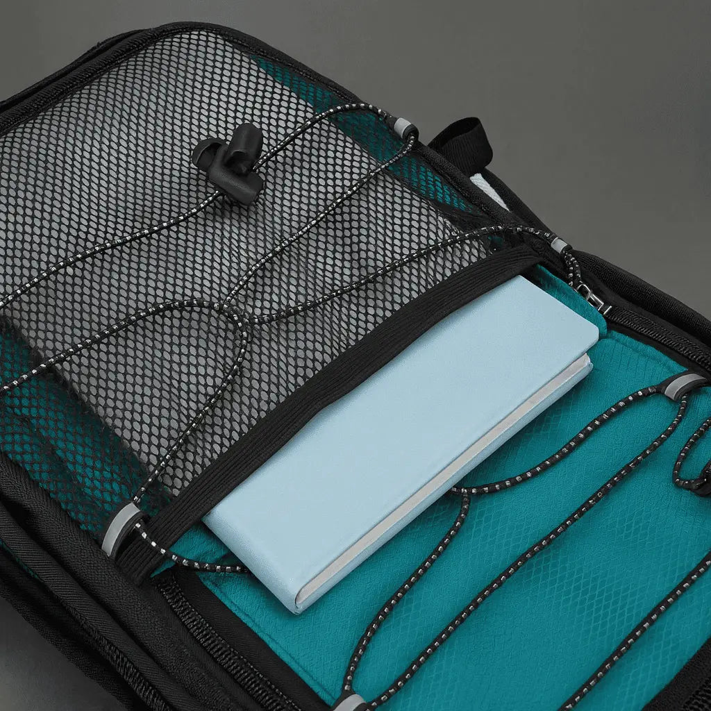 Intérieur du Sac a dos de sport plein air, détail de la poche de face